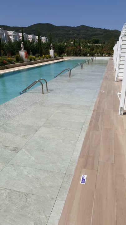 Zimmer Sandy Villas Resort