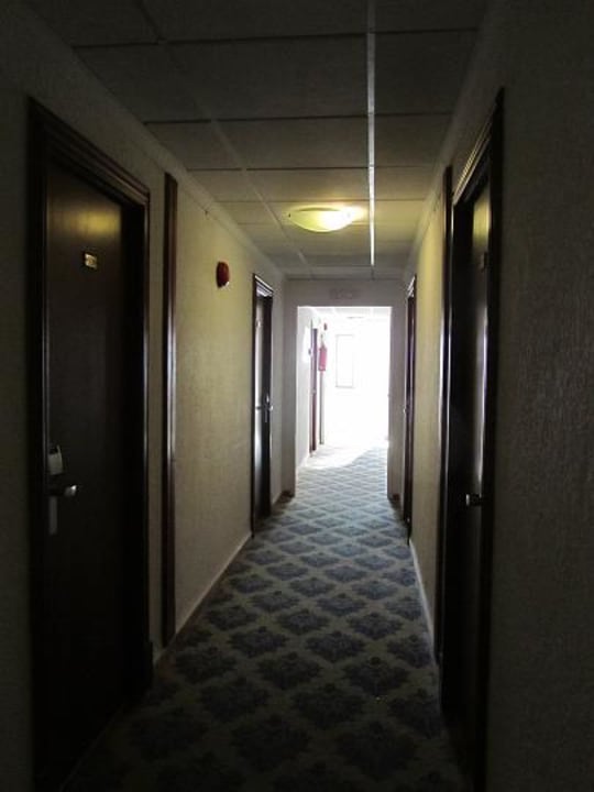 Flur der Zimmer R2 Veronica Beach Hotel