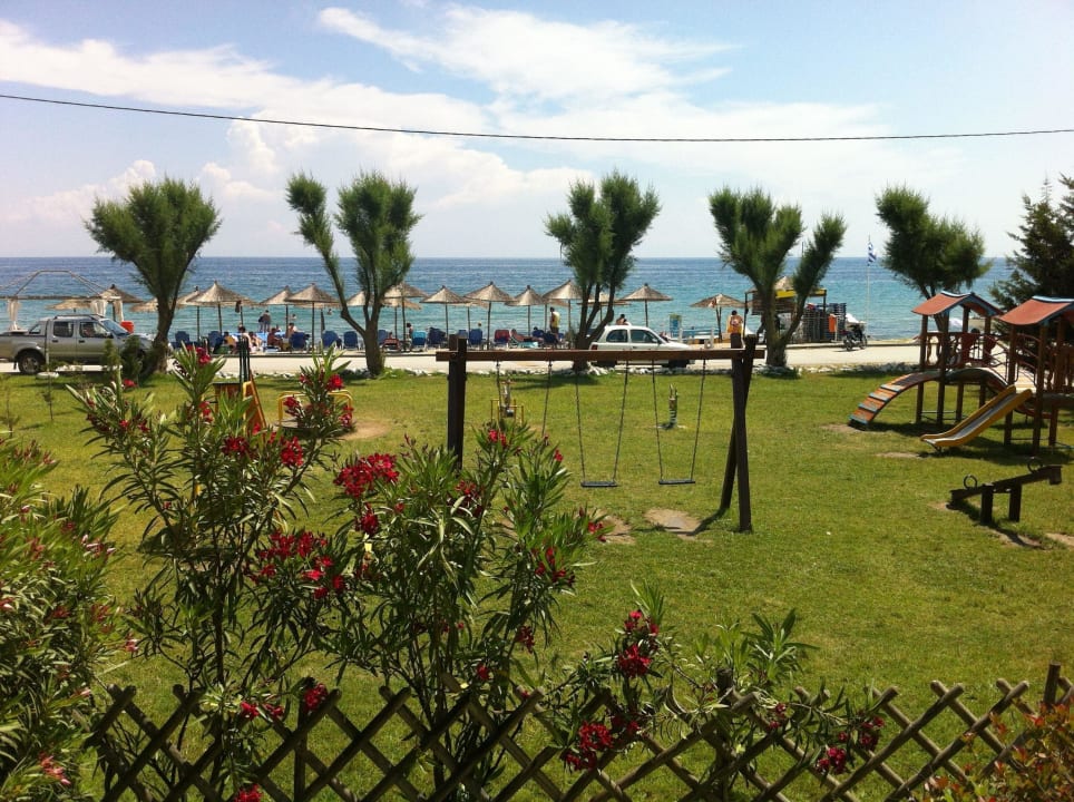 Blick von der Poolbar aufs Meer alltoura Club Hotel Poseidon Palace