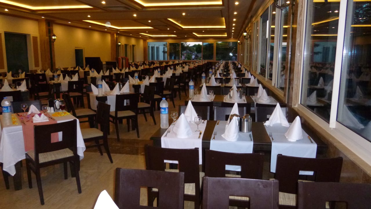 Hauptrestaurant Crystal Admiral
