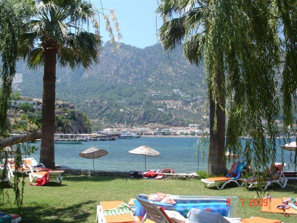 Widok z ogrodu Turunc Resort Hotel