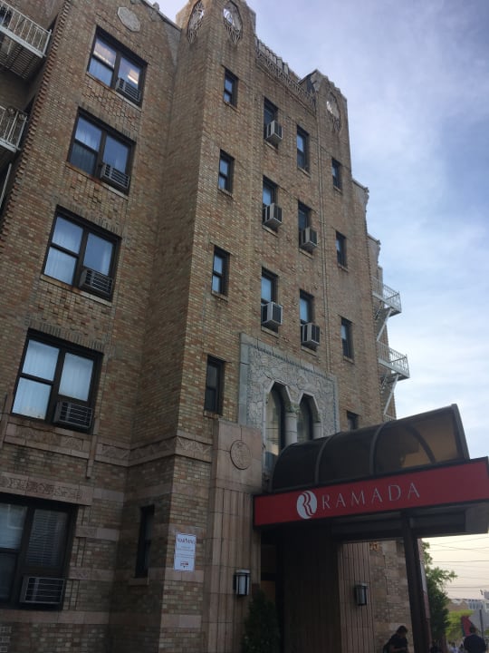 Außenansicht Ramada by Wyndham Jersey City