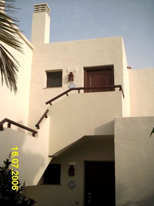 Ein Teil der zweigeschössigen Wohnkomplexe Alua Suites Fuerteventura