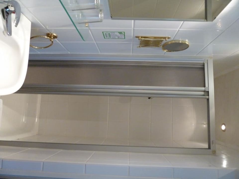 Dusche im Froschkönig Hotel Gasthof Stern