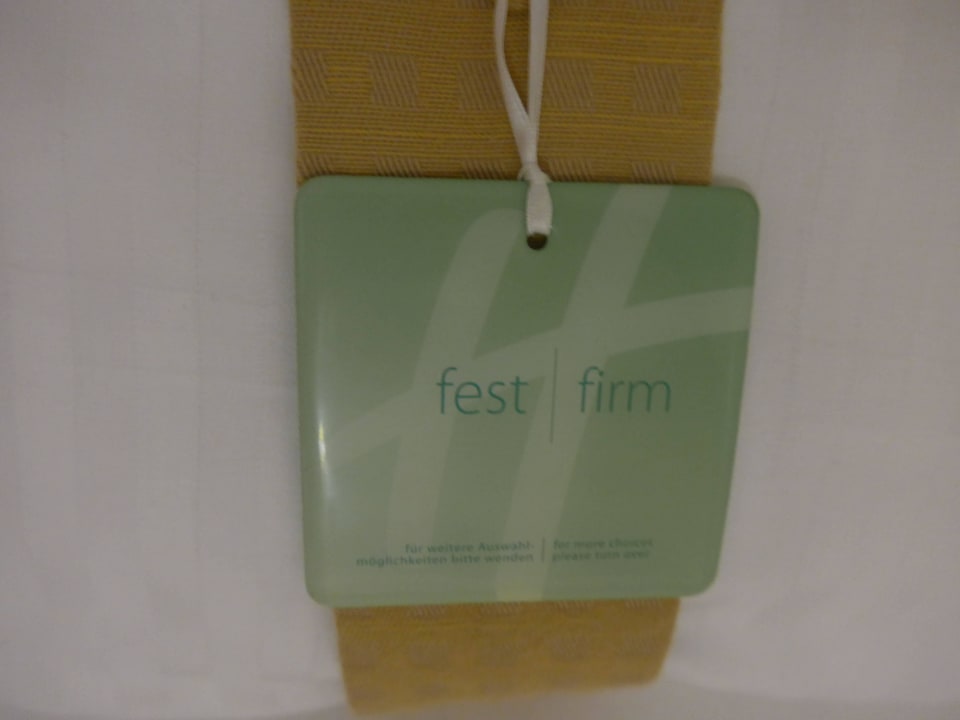 Weiche und feste Kissen Leonardo Hotel Düsseldorf Airport - Ratingen