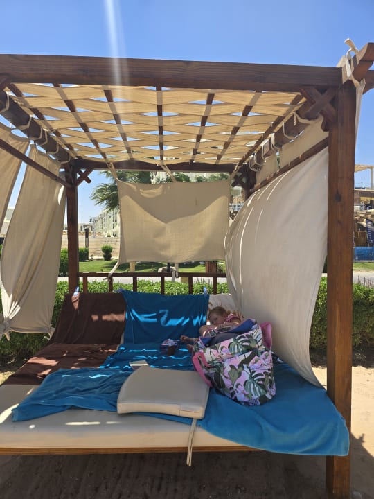 Strand Gravity Hotel & Aquapark Sahl Hasheesh
