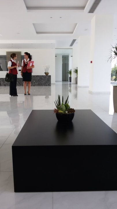 Empfangshalle Asterias Beach Resort