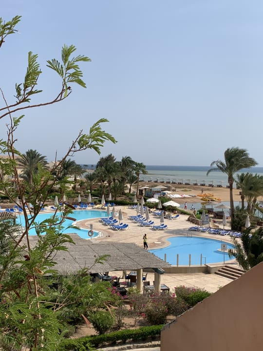 Pool Mövenpick Resort & Spa El Gouna