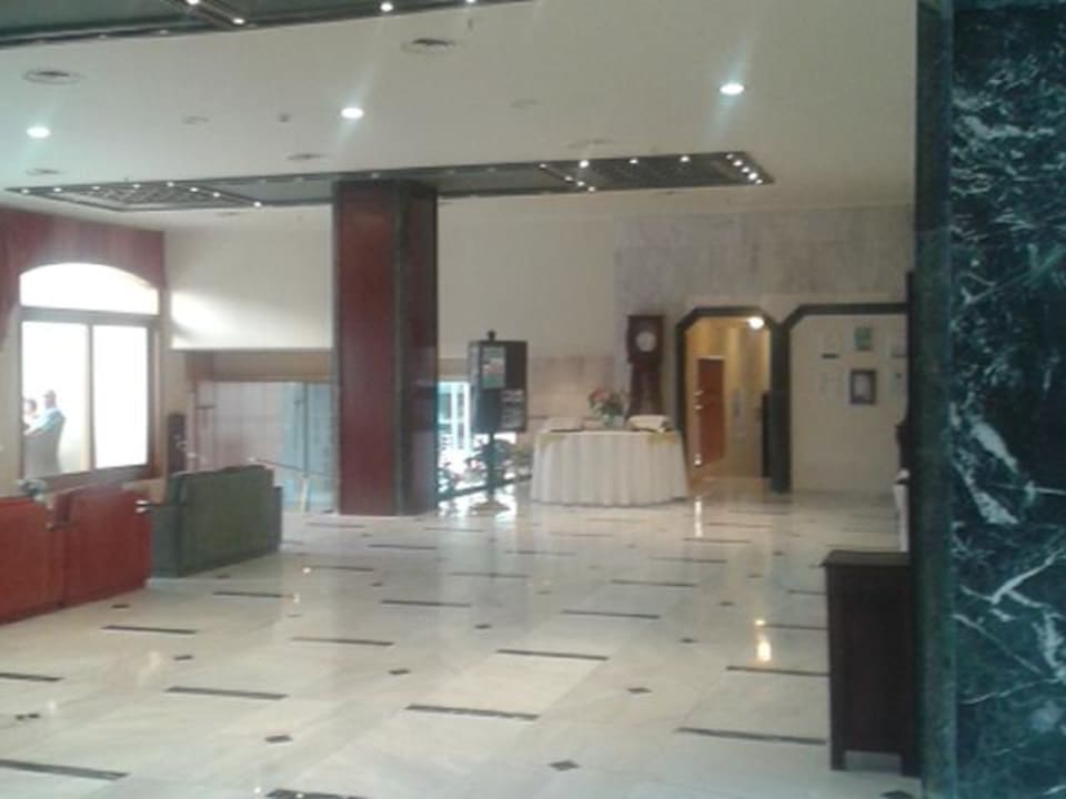 Lobby Hotel Theartemis Palace