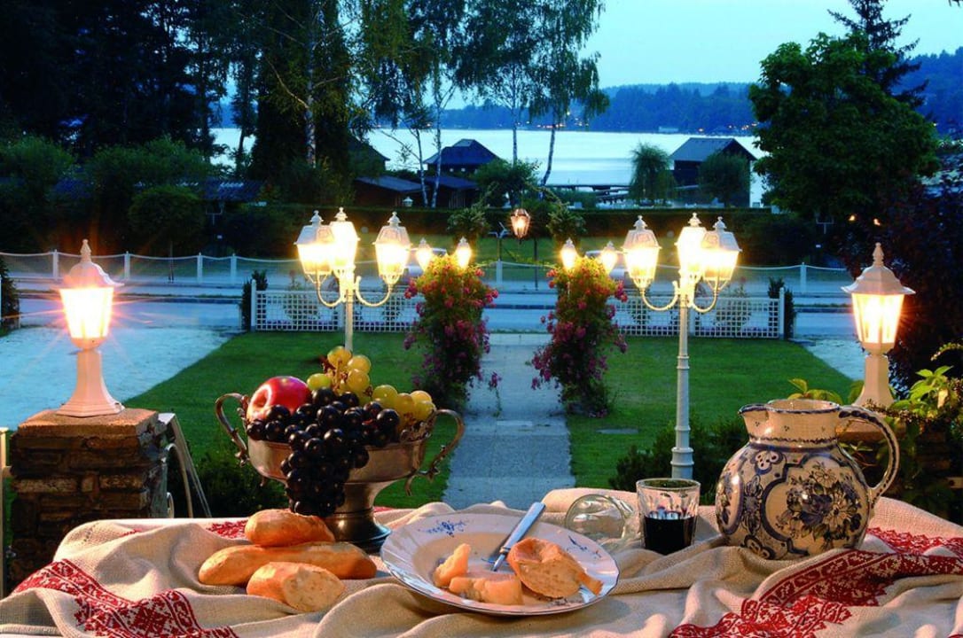 Gaumenfreuden im Gastgarten Hotel Krainz