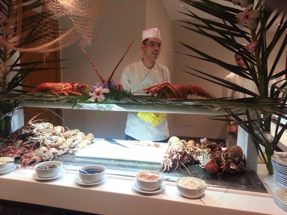 Hummerbuffet The Orangers Beach Resort and Bungalows