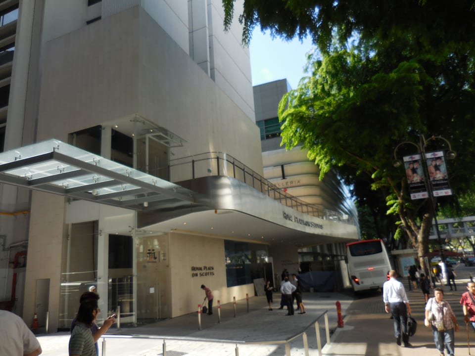 Außenansicht Hotel Royal Plaza on Scotts