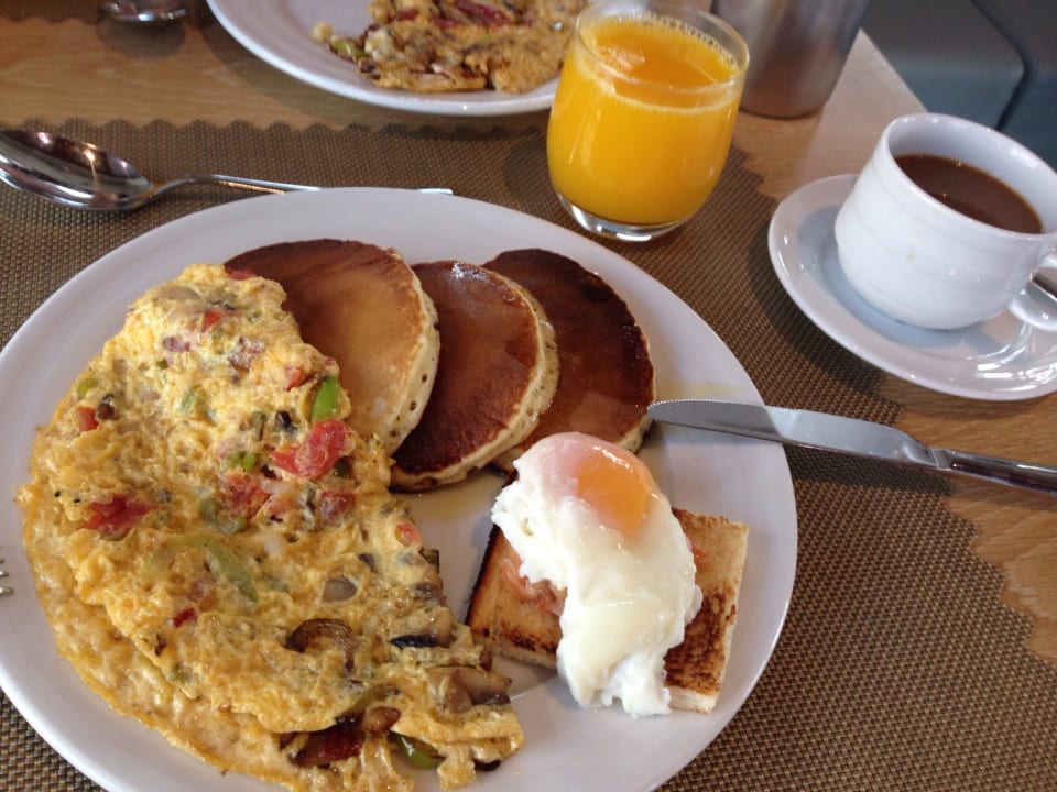 Frühstück Acanthus Cennet Barut Collection