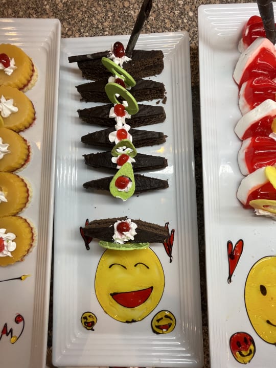 Gastro Eagles Paradise Abu Soma