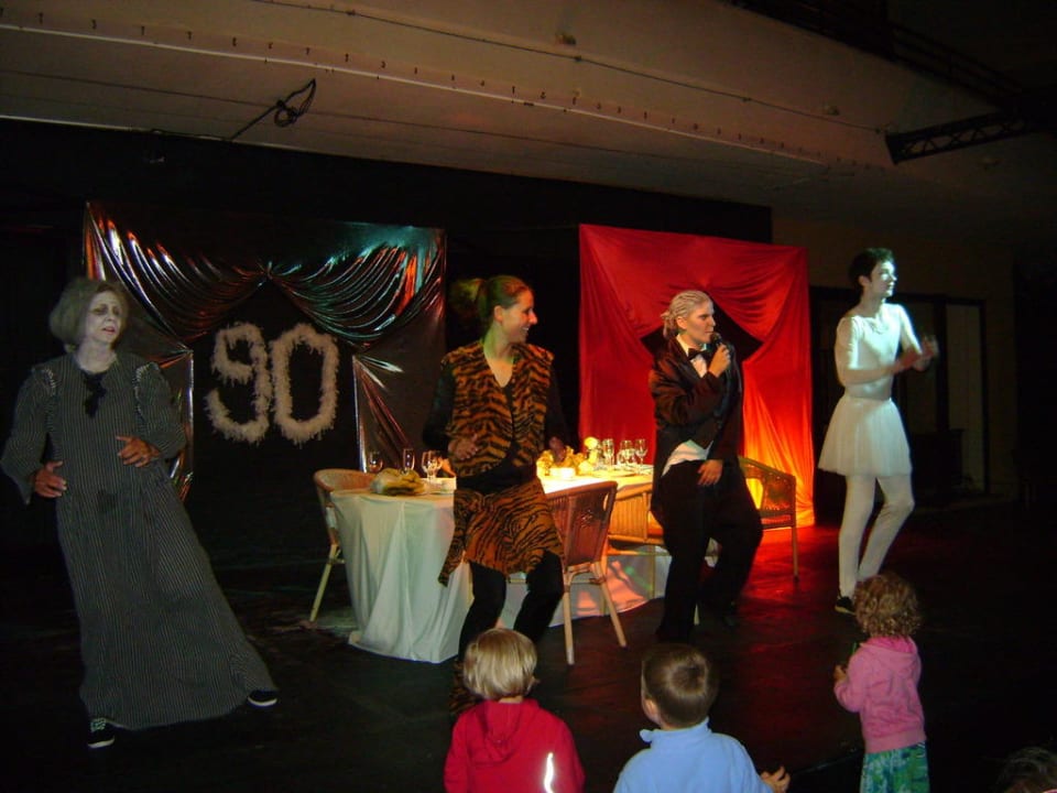 Animation, Dinner for One-Show allsun App.-Hotel Orient Beach