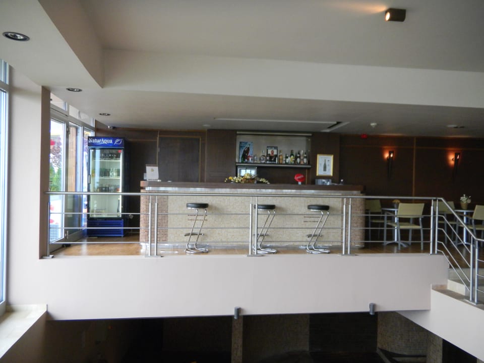Bar im Wellnessbereich Indoor Hotel Golden Lake Resort