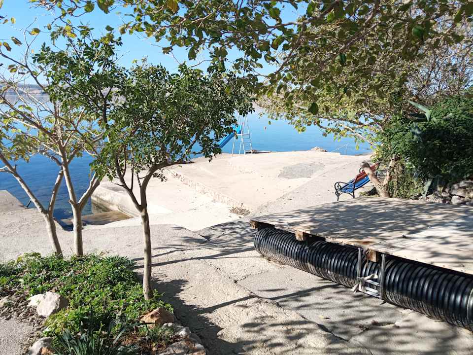 Strand Villa Luce Apartment House