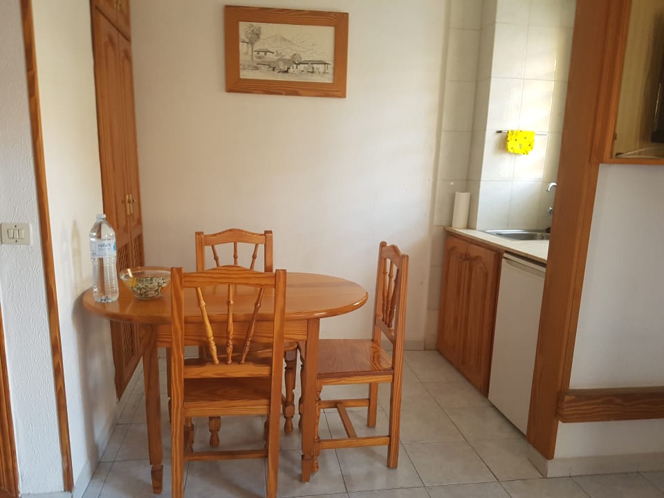 Zimmer Skyview Hotel