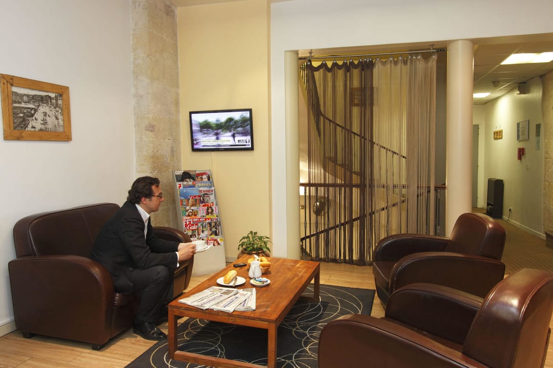 Espace travail / détente au premier étage Life Marseille Vieux Port