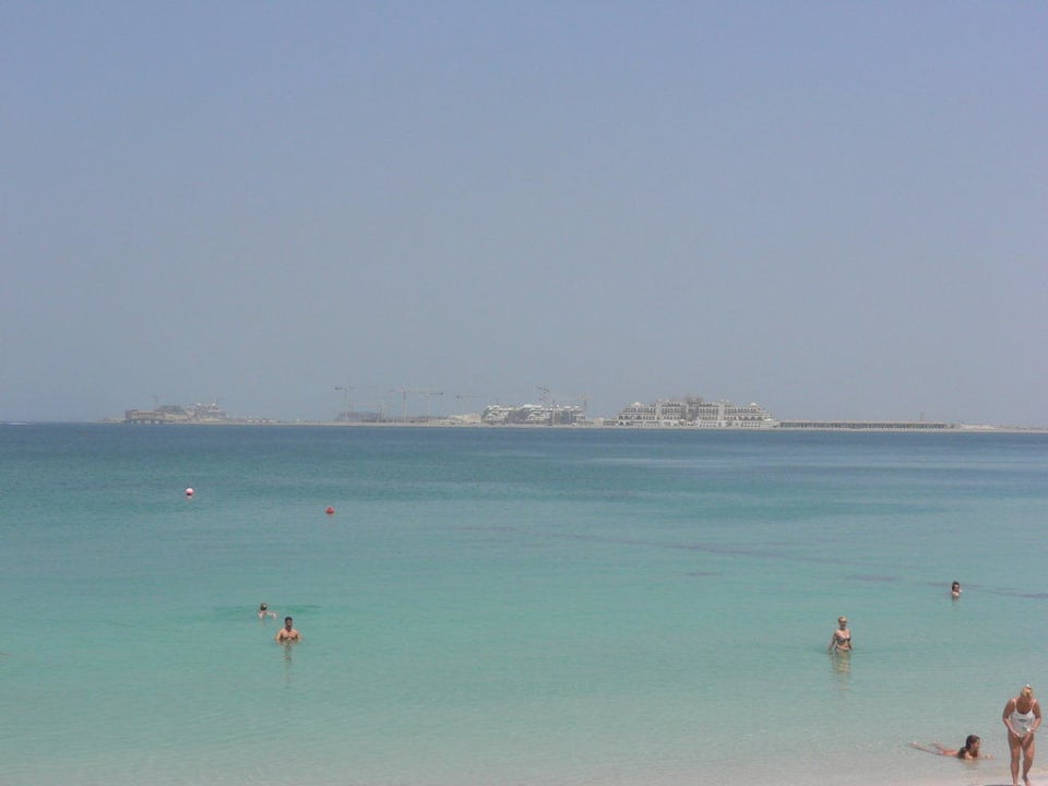 Meer mit Blick auf "The Palm" Sheraton Jumeirah Beach Resort