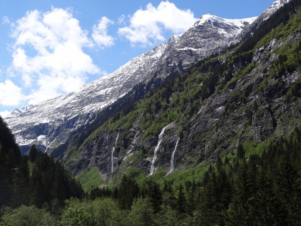Die Wasserfälle Evianquelle Hotel Restaurant