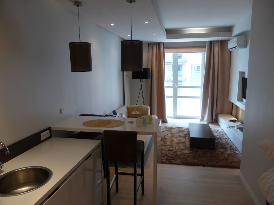 Widok na apartament od strony kuchni Apartments Platinum Residence
