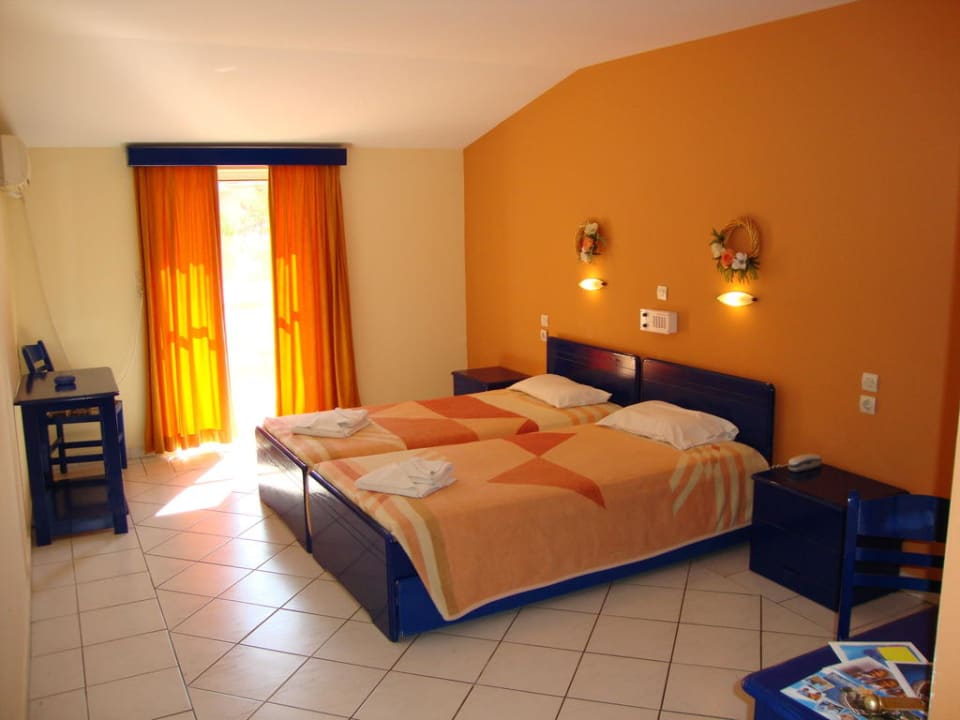 Zimmer 305 Porto Koukla Beach