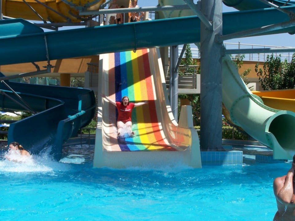 die Wasserrutschen Alaiye Resort & Spa