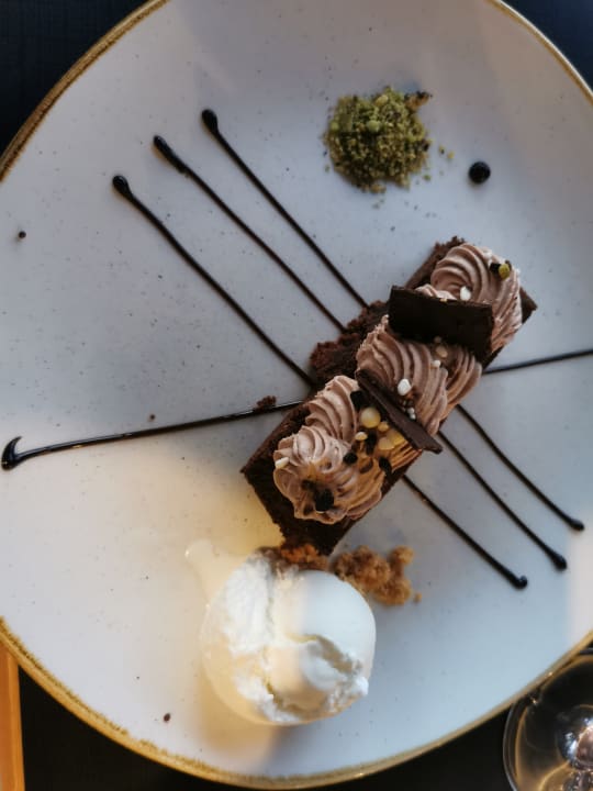 Gastro Harmony Boutique Resort