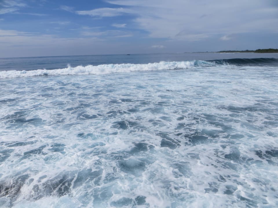 Um den Surf Break Point herum Adaaran Select Hudhuran Fushi - Premium All Inclusive