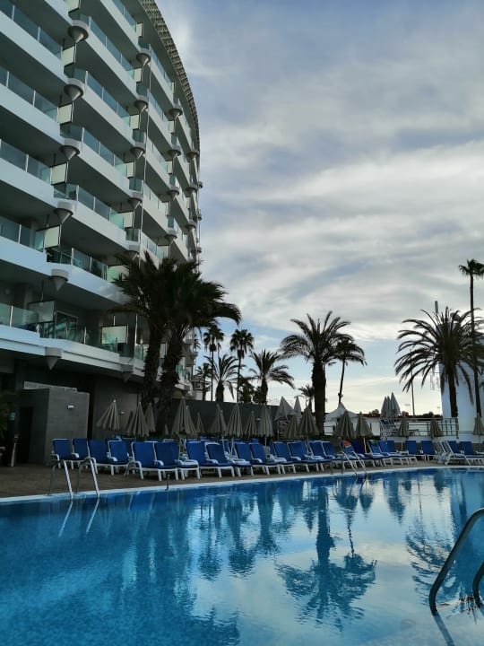 Pool Bull Escorial & Spa