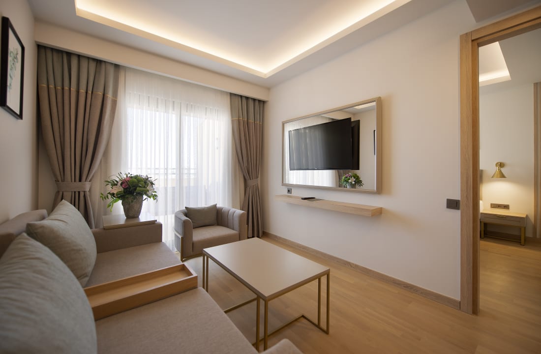 Zimmer Miramare Queen Hotel
