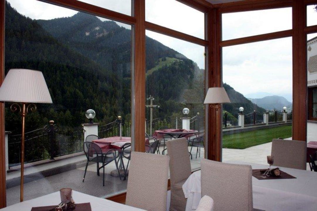 La sala delle colazioni Hotel Garni Apartments Mirabel