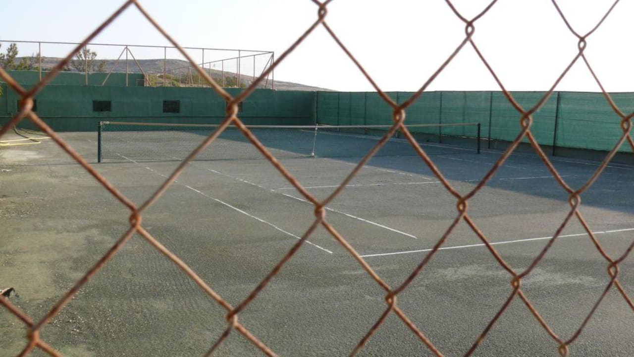 Tennisplatz Comino Hotel & Bungalows