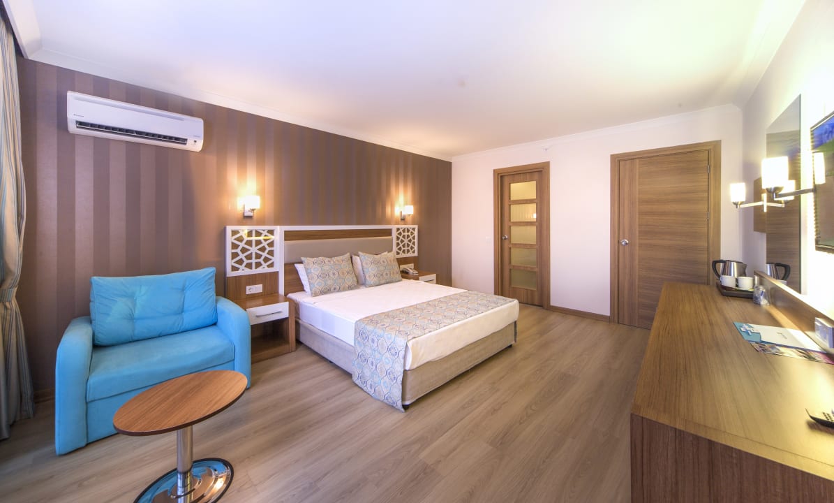 Zimmer Lonicera Resort & Spa Hotel