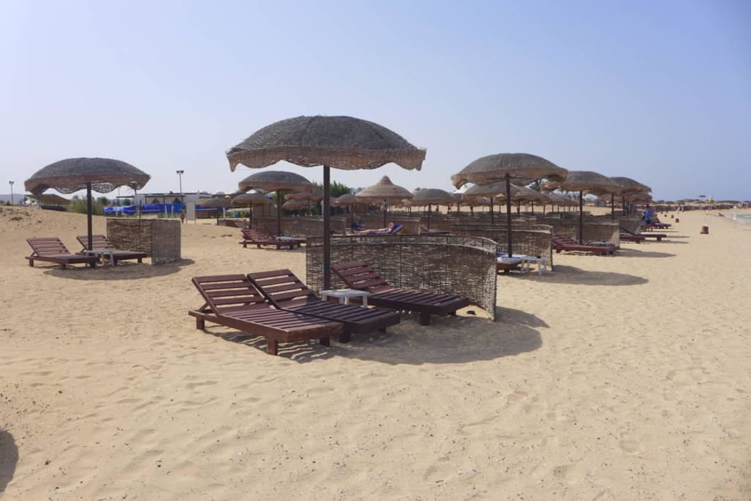 Strand mit Windschutz Hotel Gorgonia Beach Resort
