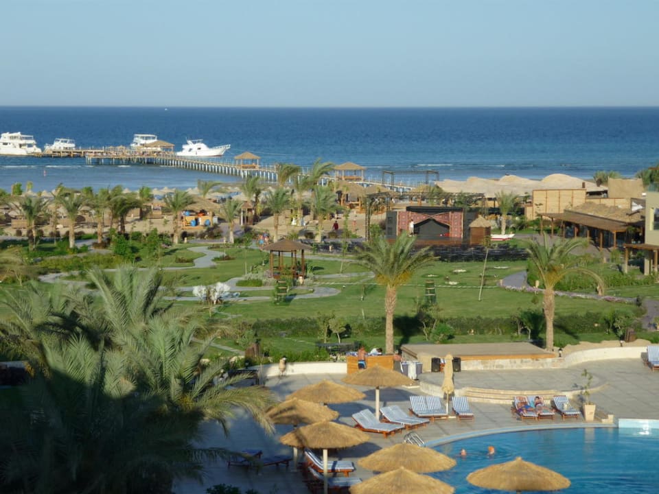 Widok z dachu Amwaj Beach Club Abu Soma Resort