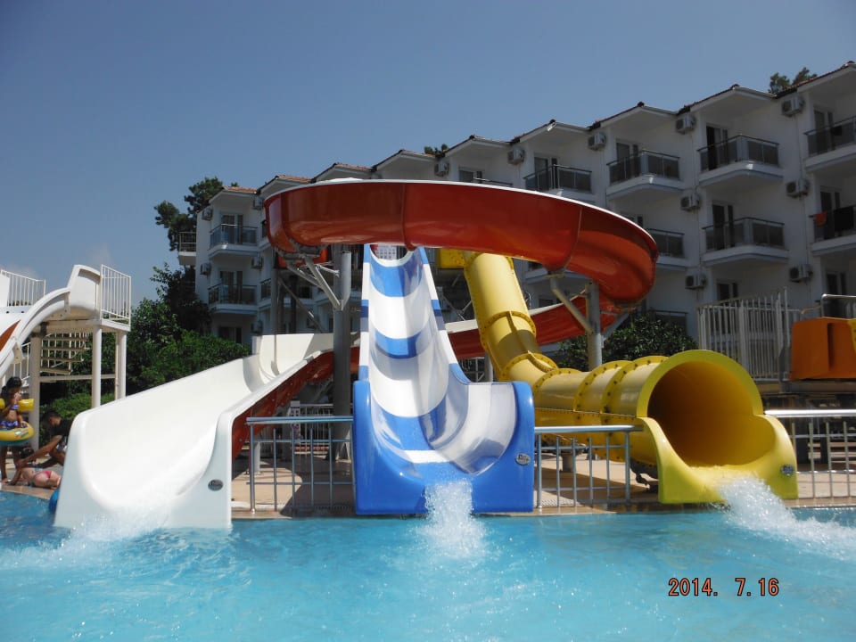 Zjezdżalnie w pełnej krasie Atlantique Holiday Club