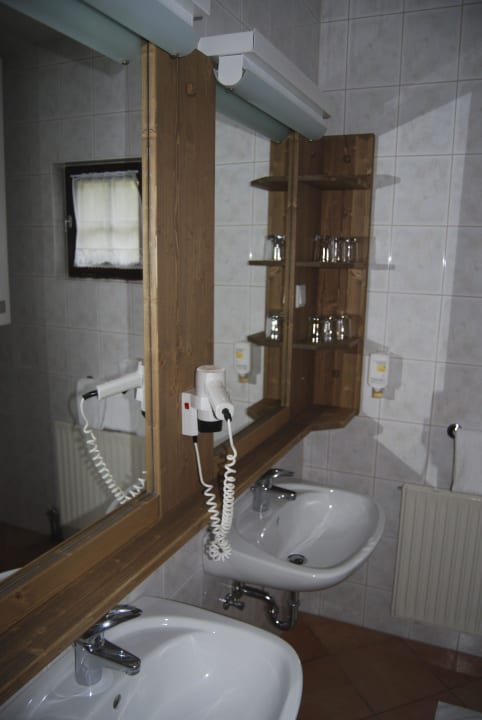 Bad (Detail) Naturel Hoteldorf Schönleitn