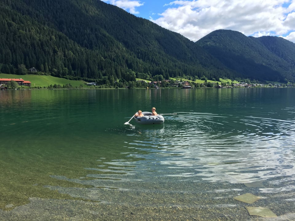Bootfahren am Leonhard Hotel Das Leonhard - Naturparkhotel am Weissensee