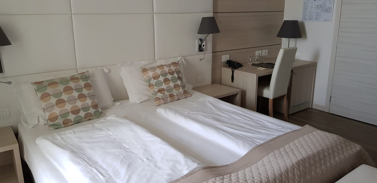 Zimmer International Beach Hotel