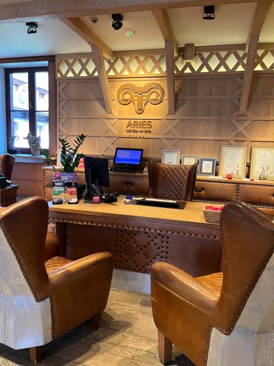 Lobby Aries Hotel & Spa
