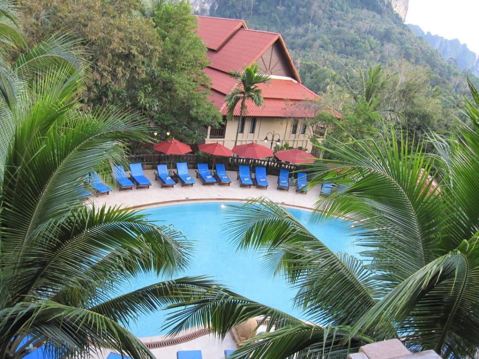 Blick zum Pool Holiday Inn Resort Krabi Ao Nang Beach by IHG