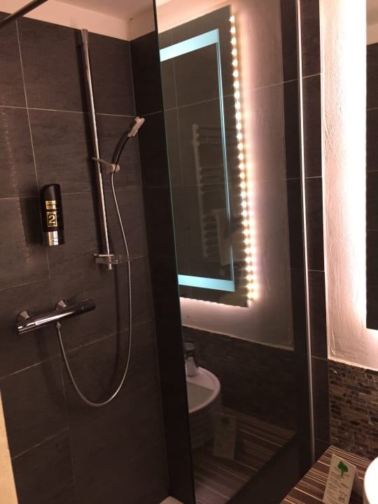 Dusche Hotel Schwarzenberg