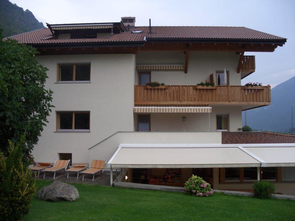 Blick auf den seitlichen Teil Pension Fallrohrhof