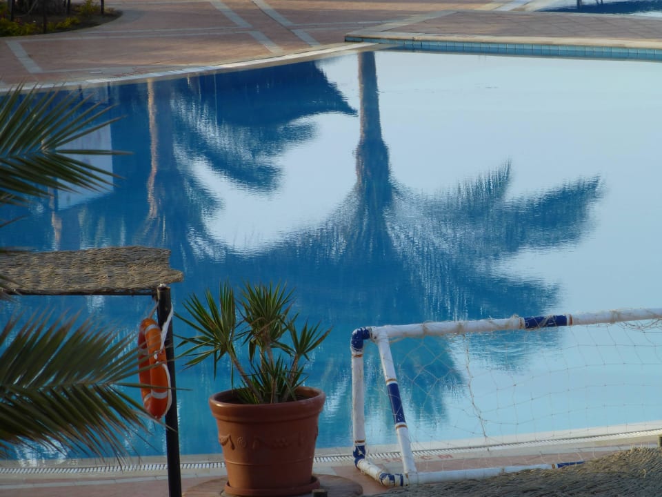 Spiegelbilder Jaz Lamaya Resort