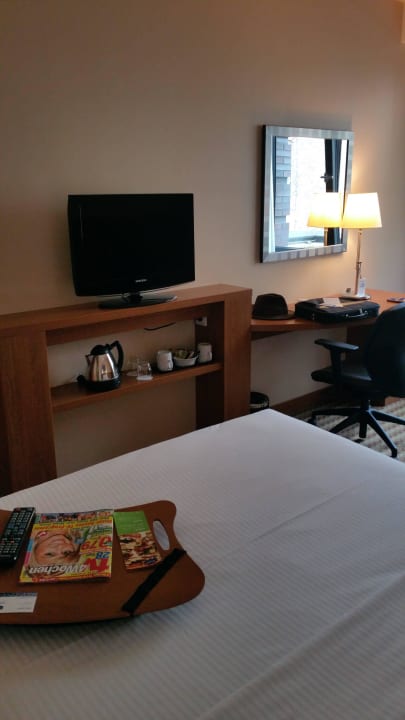 Alles sauber, für ein Frühstücks-Hotel bestens! Hampton by Hilton Berlin City West