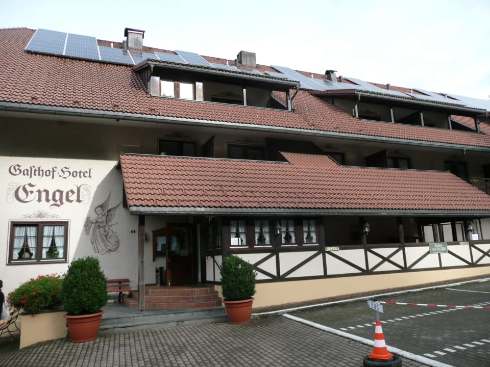 Eingang Gasthof Hotel Engel