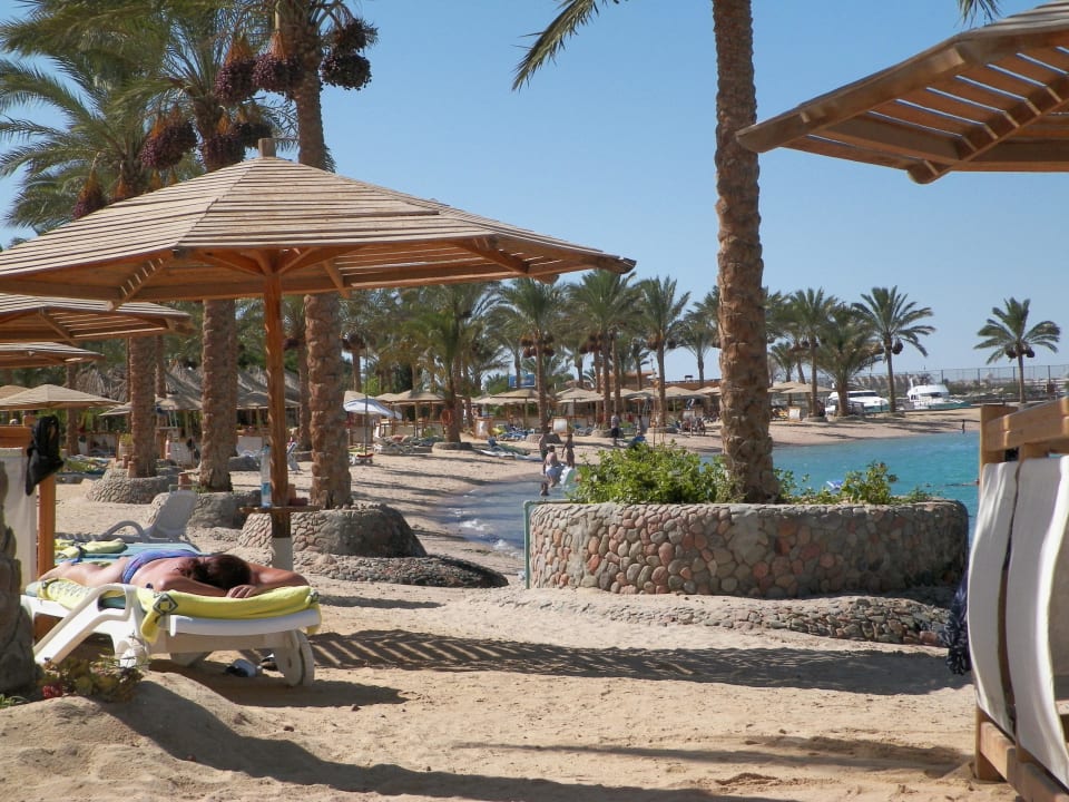 Blick der Badebucht entlang Continental Hotel Hurghada