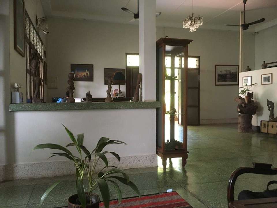 Lobby Lani's House by the Ponds